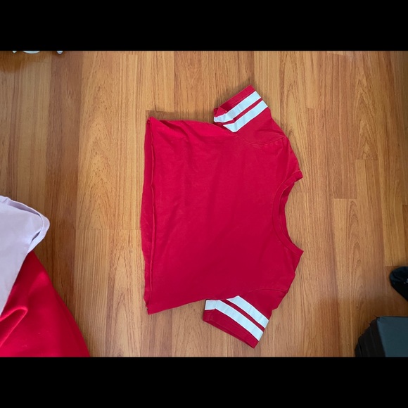 Red t-shirt - Picture 5 of 5